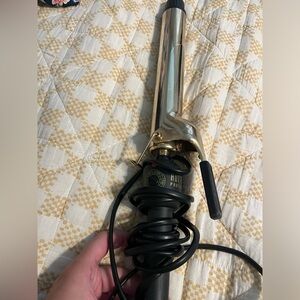 Hot tools- 1” XTRA long barrel